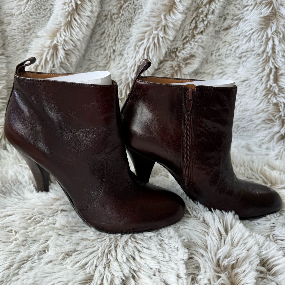 Nine West Women’s Brown Boot size 9M - Picture 2 of 5